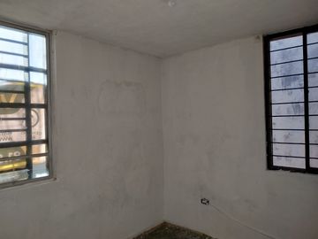 CASA EN VENTA EN COL. VALLE DE INFONAVIT EN MONTERREY