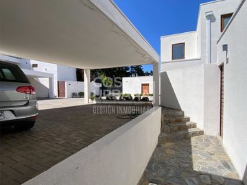 Espectacular Casa en Pinares de Montemar