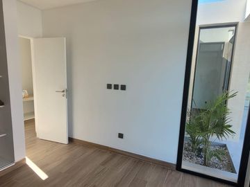 Casa en venta a Estrenar en San Ramiro, Pilar del Este