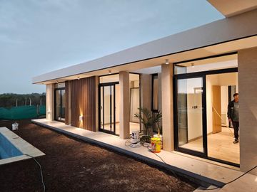 Casa en venta a Estrenar en San Ramiro, Pilar del Este
