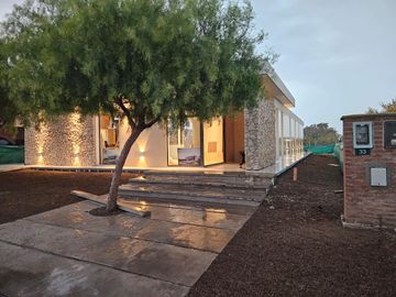 Casa en venta a Estrenar en San Ramiro, Pilar del Este