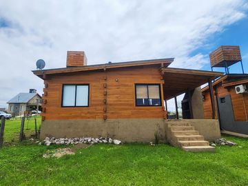 Cabaña en Venta en Los Reartes Dos Dormitorios y Entorno Natural