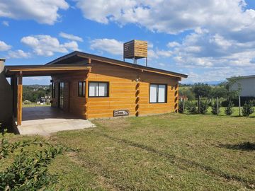 Cabaña en Venta en Los Reartes Dos Dormitorios y Entorno Natural