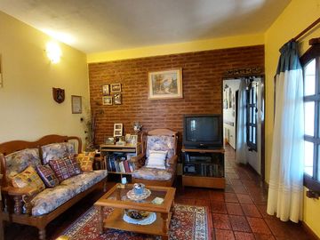 Casa en Venta en Escobar Centro, GBA Norte - 5 Ambientes