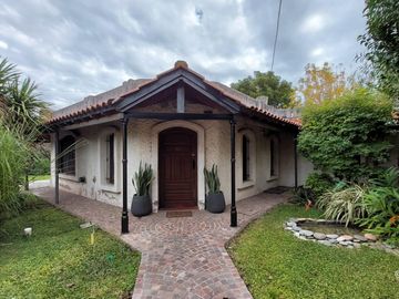 Casa en Venta en Escobar Centro, GBA Norte - 5 Ambientes