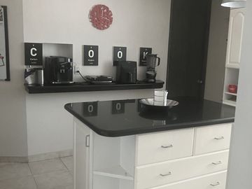 LOMAS COUNTRY VENDE BONITO DEPARTAMENTO