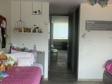 LOMAS COUNTRY VENDE BONITO DEPARTAMENTO