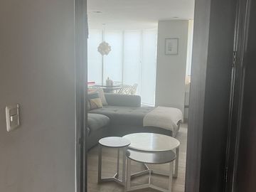 LOMAS COUNTRY VENDE BONITO DEPARTAMENTO
