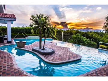 😘 VENTA VENDE CASA CAMPESTRE CERRITOS, PEREIRA PISCINA