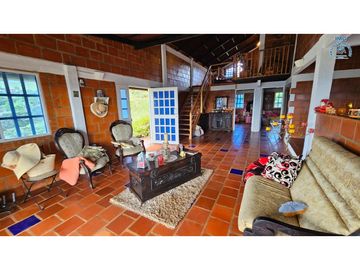 ref 961a Párraga/pavas/vendo casa campestre