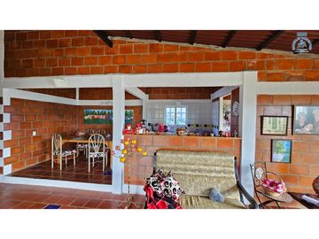 ref 961a Párraga/pavas/vendo casa campestre
