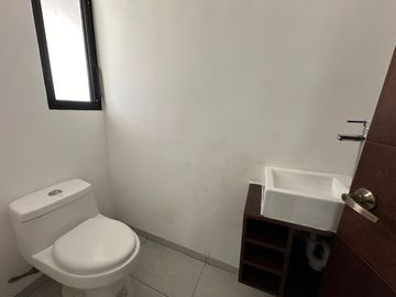Casa en venta en privada en Chuburná Hidalgo, Mérida, Yucatán.