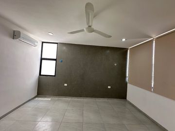 Casa en venta en privada en Chuburná Hidalgo, Mérida, Yucatán.