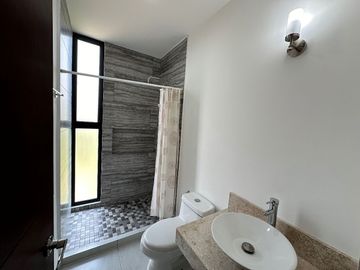 Casa en venta en privada en Chuburná Hidalgo, Mérida, Yucatán.