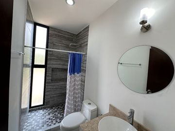 Casa en venta en privada en Chuburná Hidalgo, Mérida, Yucatán.