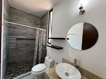 Casa en venta en privada en Chuburná Hidalgo, Mérida, Yucatán.