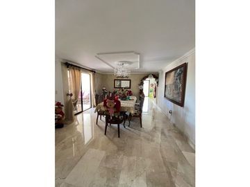 EXCLUSIVO APARTAMENTO EN CABECERA