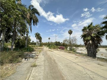 LOTE INDUSTRIAL EN YUMBO IDEAL PARA DESARROLLO DE PARQUE LOGISTICO