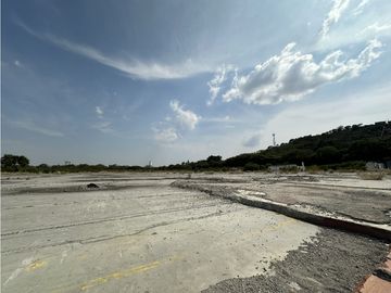 LOTE INDUSTRIAL EN YUMBO IDEAL PARA DESARROLLO DE PARQUE LOGISTICO