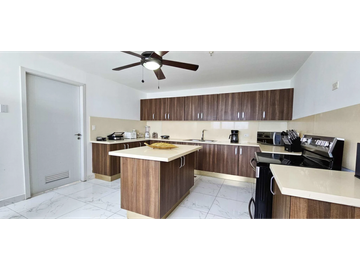 Se vende penthouse en punta pacifica