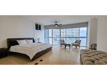 Se vende penthouse en punta pacifica