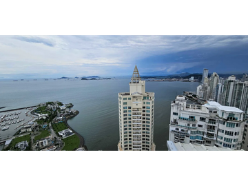 Se vende penthouse en punta pacifica