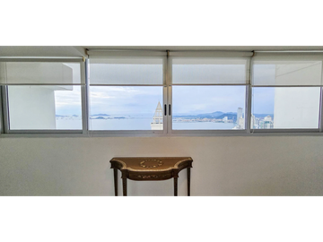 Se vende penthouse en punta pacifica