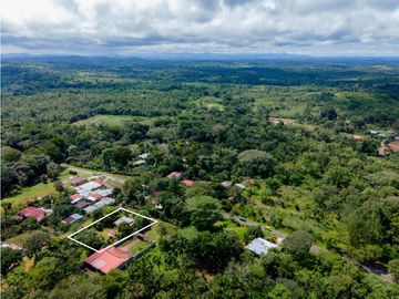 Se vende lote en Nuevo Emperador