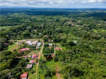 Se vende lote en Nuevo Emperador