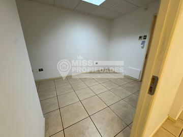 SE VENDE OFICINA EDIFICIO MEDICO HISTONOR SECTOR CENTRO