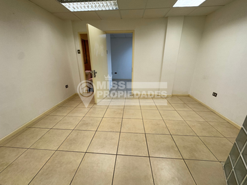 SE VENDE OFICINA EDIFICIO MEDICO HISTONOR SECTOR CENTRO