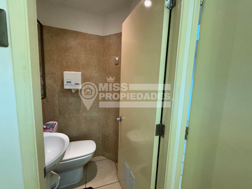 SE VENDE OFICINA EDIFICIO MEDICO HISTONOR SECTOR CENTRO
