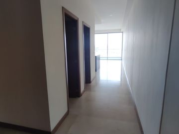 Se vende departamento en Lomas Altas