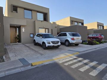 Casa en venta en COLINA