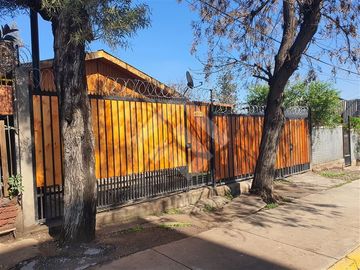 Casa en Venta en Av. Américo Vespucio