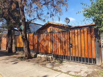 Casa en Venta en Av. Américo Vespucio