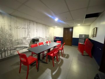 Departamento en Venta en Sargento Aldea / Estacionamiento y Bodega / 2D y1B