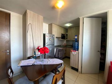 Departamento en Venta en Sargento Aldea / Estacionamiento y Bodega / 2D y1B