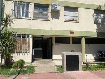 Departamento en  1 DE MAYO  30 PIS O1