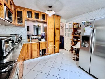 Casa venta LAS ÁGUILAS parte baja - La oportunidad que soñaste /  Opportunity