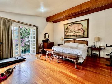Casa venta LAS ÁGUILAS parte baja - La oportunidad que soñaste /  Opportunity