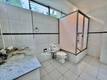 Casa venta LAS ÁGUILAS parte baja - La oportunidad que soñaste /  Opportunity