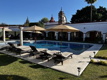 Hotel de Lujo en Venta con Excelente Ocupación en Cuernavaca, Mórelos