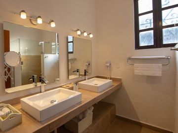 Hotel de Lujo en Venta con Excelente Ocupación en Cuernavaca, Mórelos