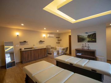 Hotel de Lujo en Venta con Excelente Ocupación en Cuernavaca, Mórelos