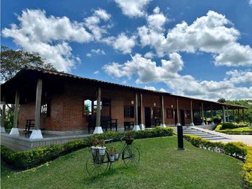 Finca Agroturismo En Venta En Alcala-Valle