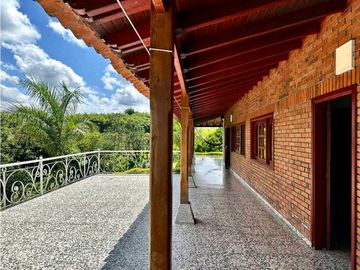 Finca Agroturismo En Venta En Alcala-Valle