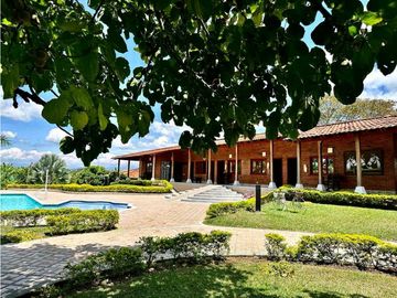 Finca Agroturismo En Venta En Alcala-Valle