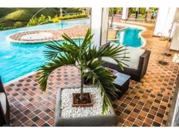 se vende  Casa Campestre 8 habitaciones Cerritos Teatro Piscina