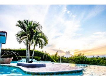 se vende  Casa Campestre 8 habitaciones Cerritos Teatro Piscina